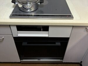 三重キッチン取付け隊　電気オーブンの取替　施工後　